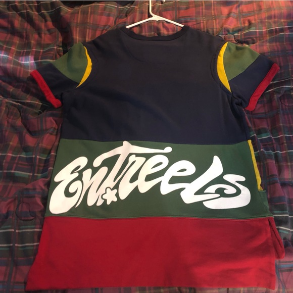 Limited design loose fit Entree LS brand t shirt with front hoodie pocket - Picture 2 of 2